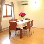 Ferienhaus Holiday Home Veneta Poreč